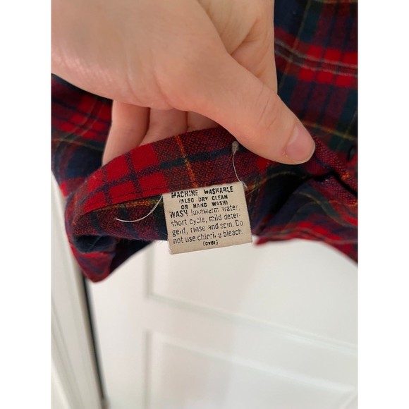 Vintage 1960s/1970s Authentic Pendleton Wool Plaid Button Down - Picture 5 of 7